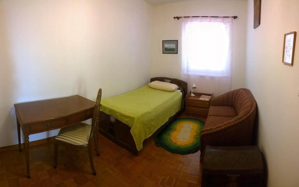 Apartments Free Parking Big Garden Peroj Δωμάτιο φωτογραφία